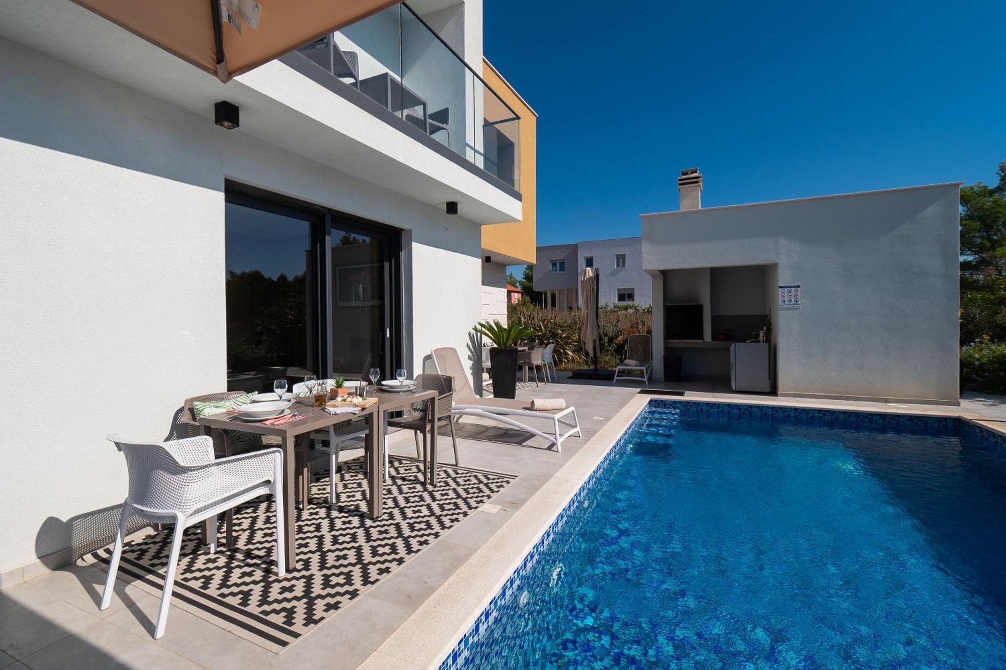 סרימה Apartments Villa Adriana II מראה חיצוני תמונה