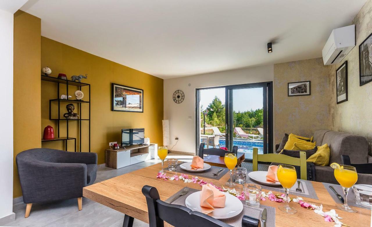 סרימה Apartments Villa Adriana II מראה חיצוני תמונה