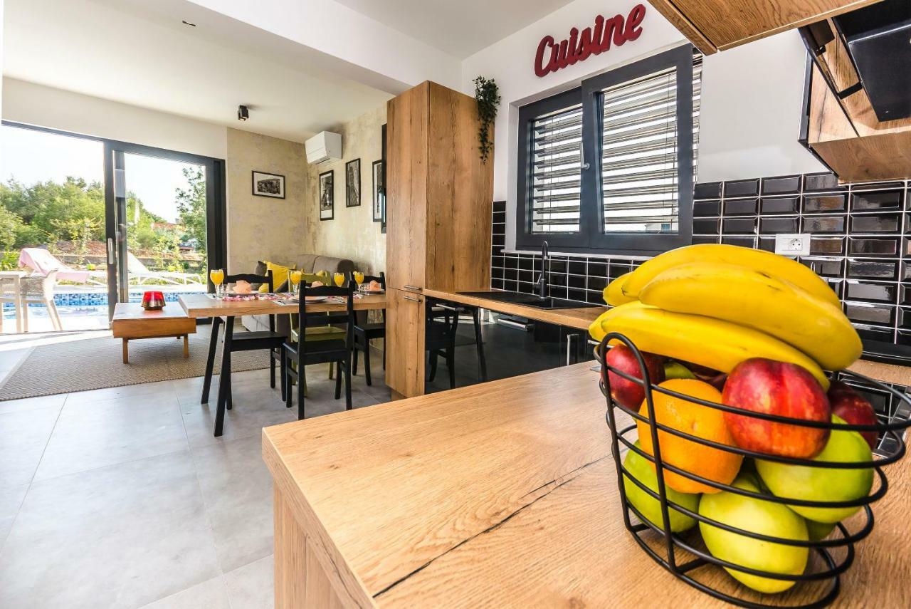 סרימה Apartments Villa Adriana II מראה חיצוני תמונה