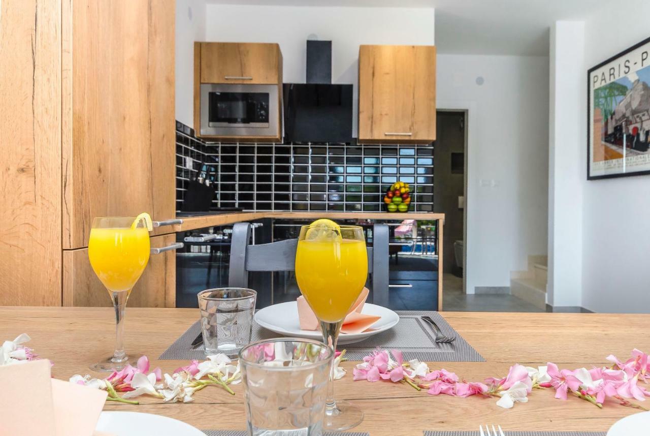 סרימה Apartments Villa Adriana II מראה חיצוני תמונה