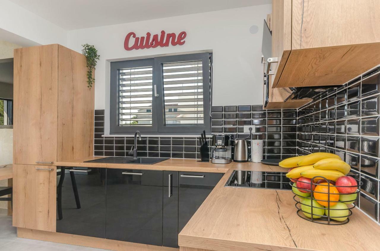 סרימה Apartments Villa Adriana II מראה חיצוני תמונה