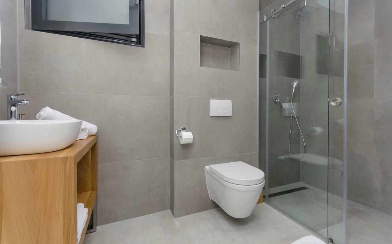 סרימה Apartments Villa Adriana II מראה חיצוני תמונה
