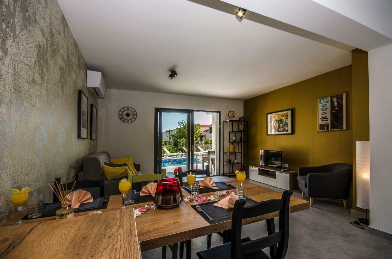 סרימה Apartments Villa Adriana II מראה חיצוני תמונה
