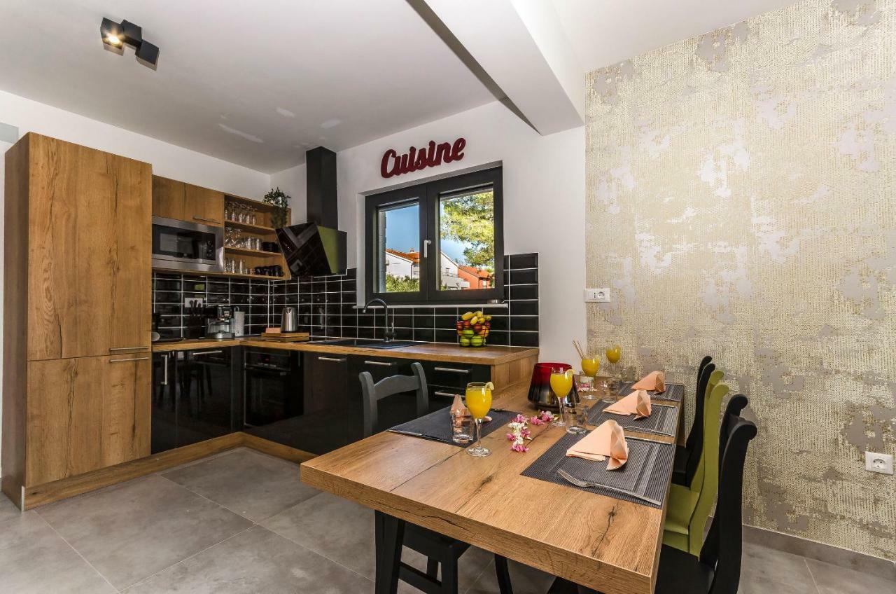 סרימה Apartments Villa Adriana II מראה חיצוני תמונה