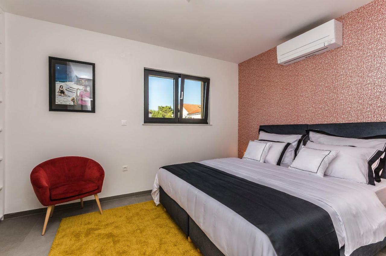 סרימה Apartments Villa Adriana II מראה חיצוני תמונה