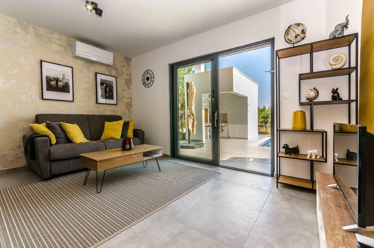 סרימה Apartments Villa Adriana II מראה חיצוני תמונה